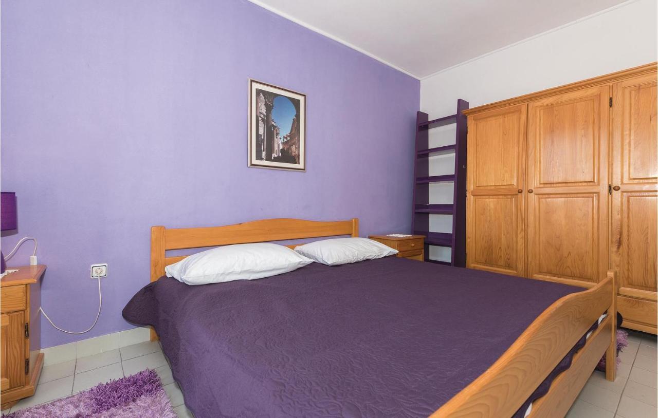 Beautiful Apartment In Rogoznica With Wifi ภายนอก รูปภาพ